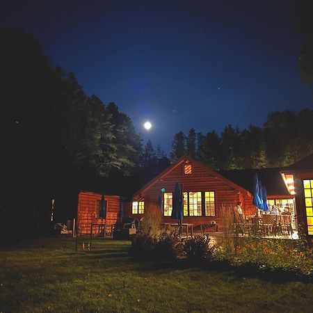 Haliburton Post House Minden Exterior foto