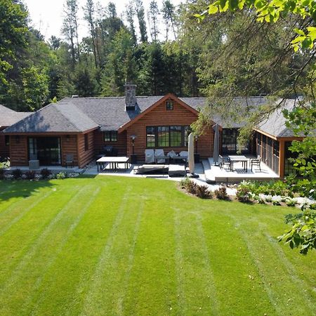 Haliburton Post House Minden Exterior foto