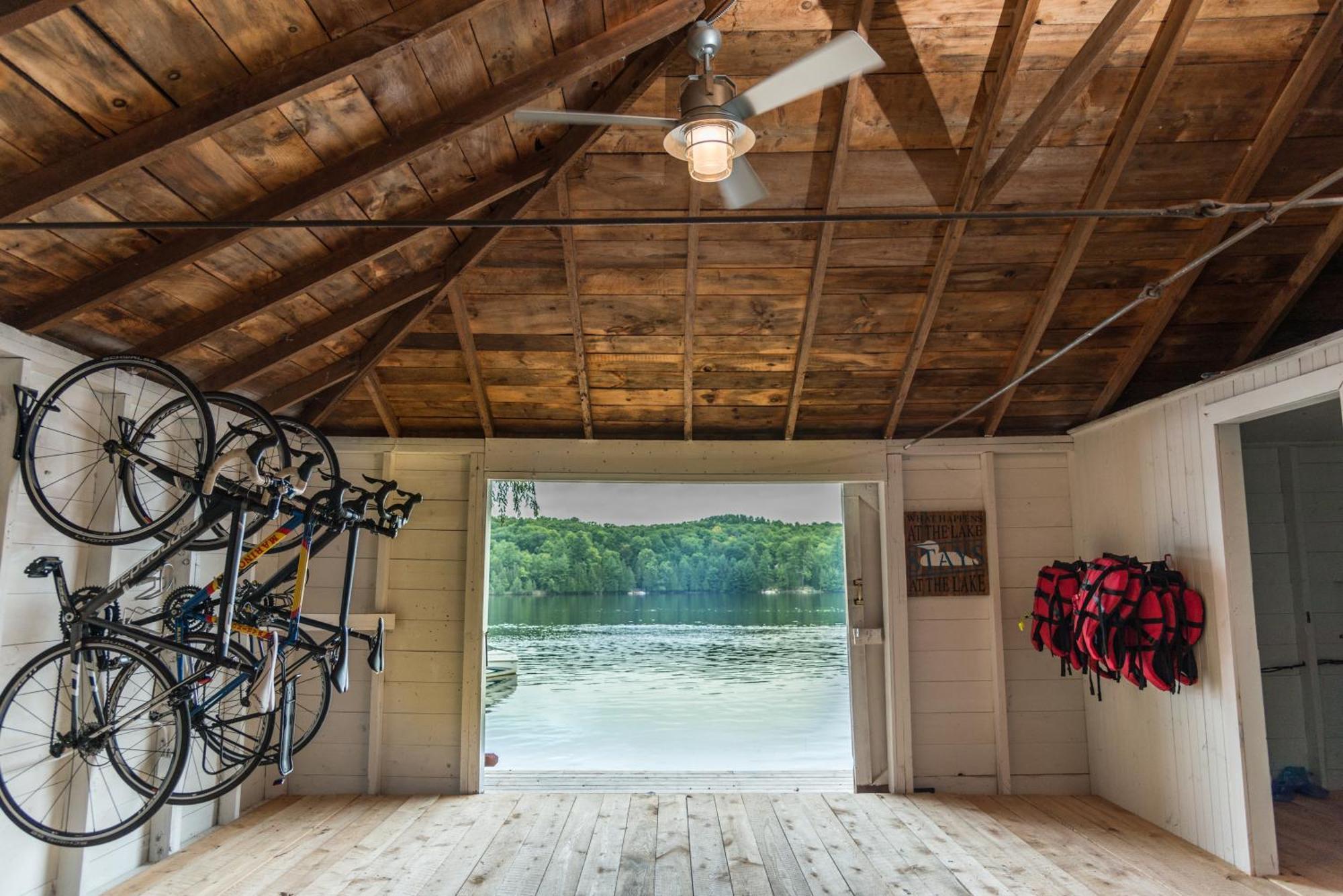 Haliburton Post House Minden Exterior foto