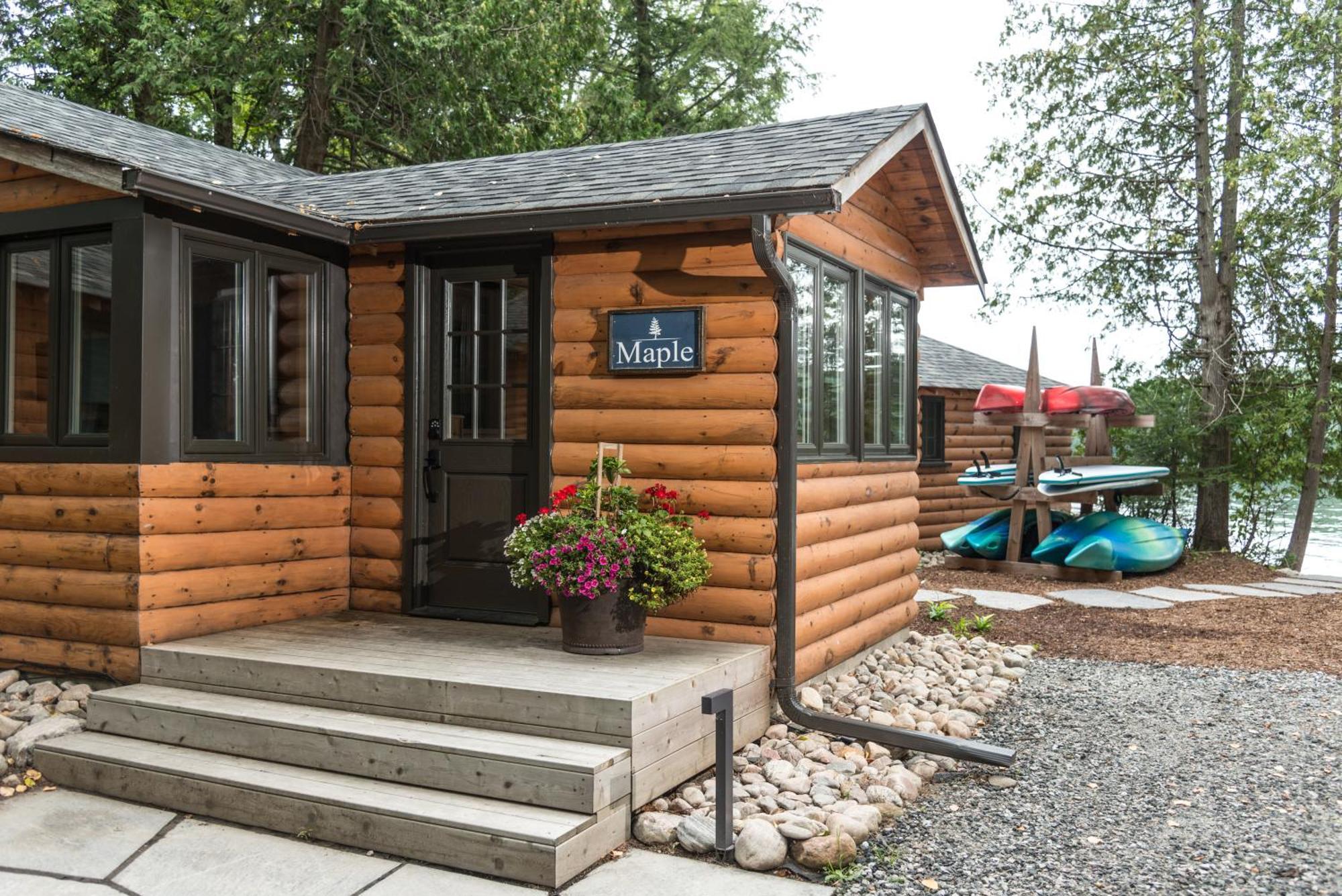 Haliburton Post House Minden Exterior foto