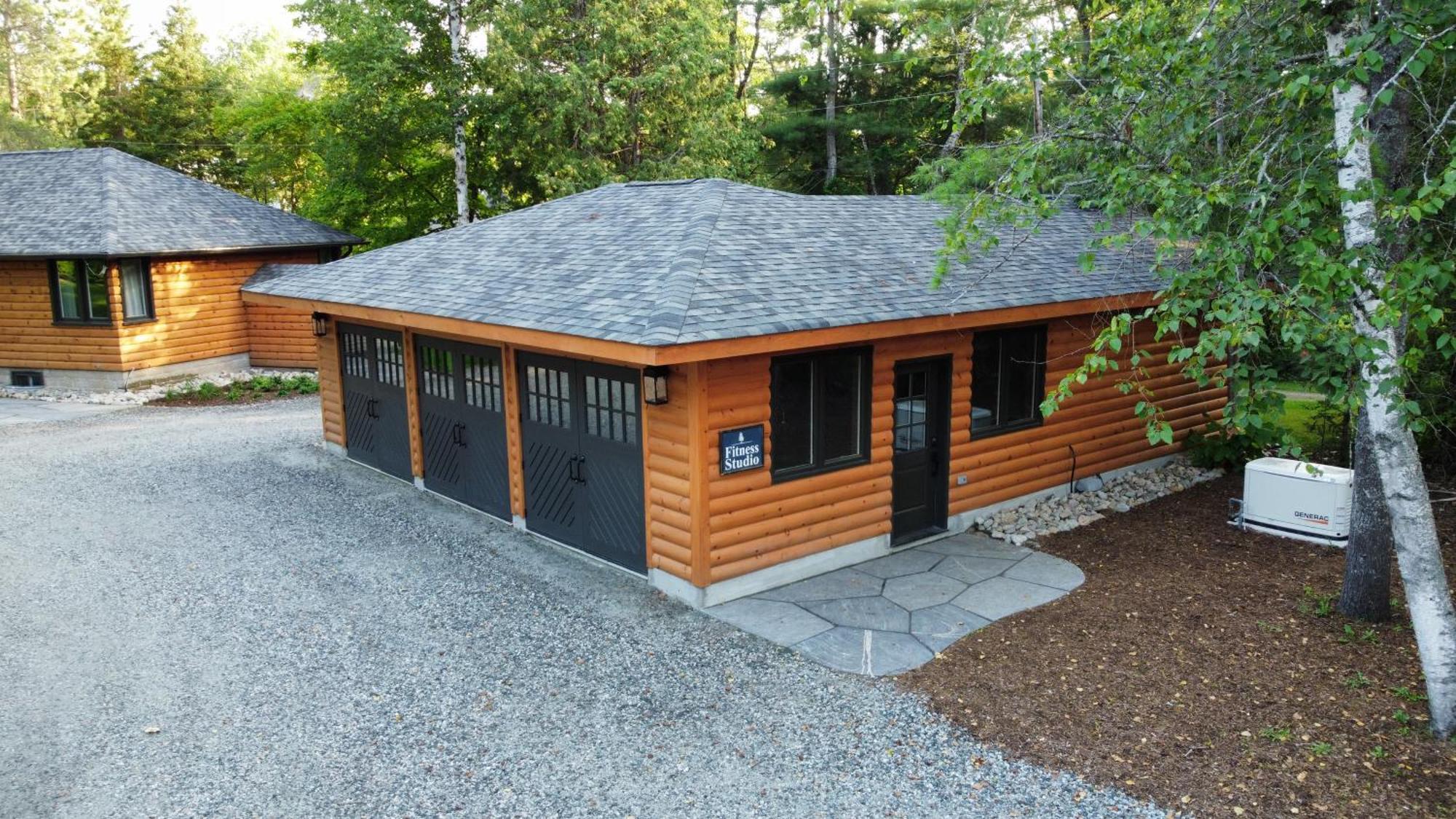 Haliburton Post House Minden Exterior foto