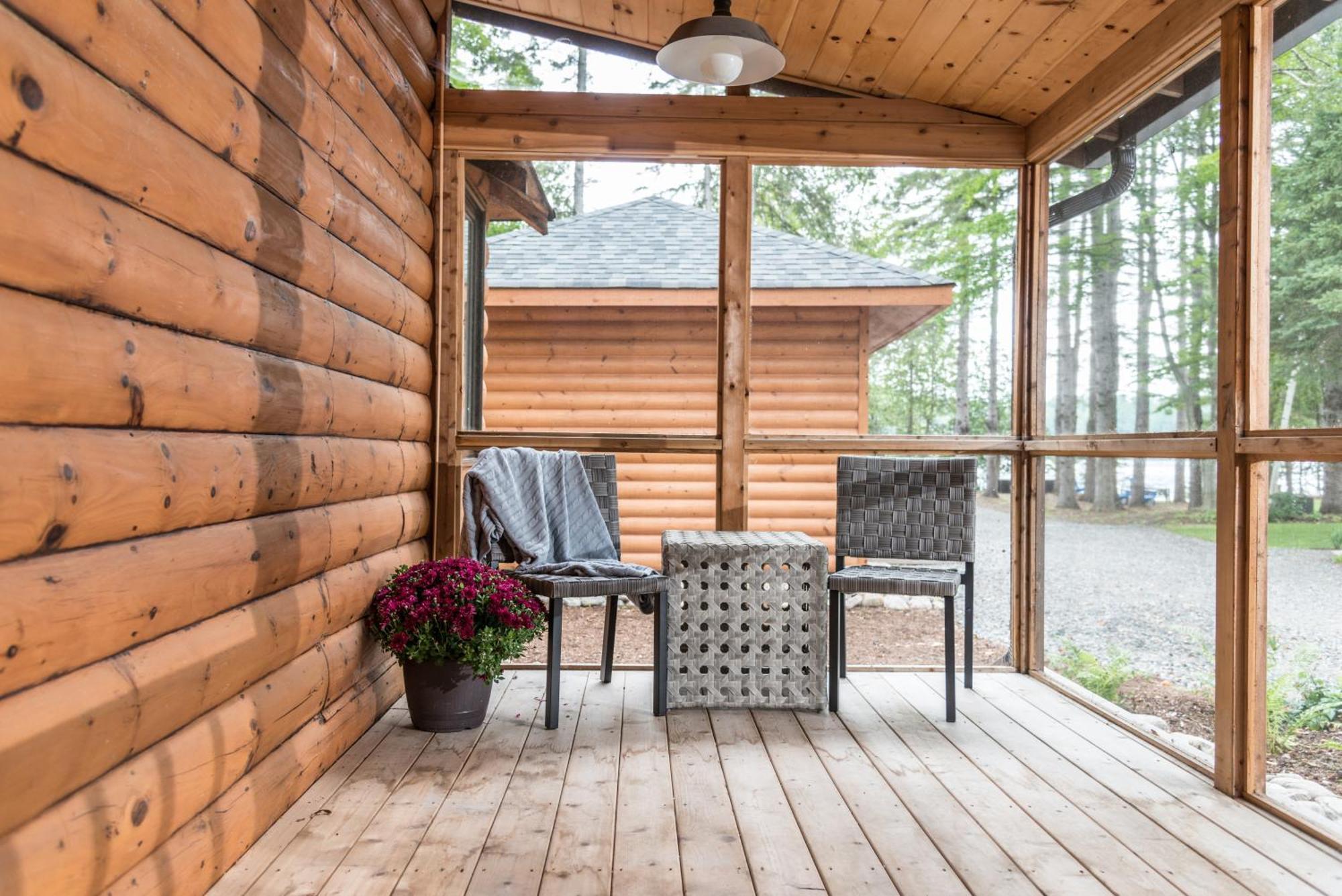 Haliburton Post House Minden Exterior foto